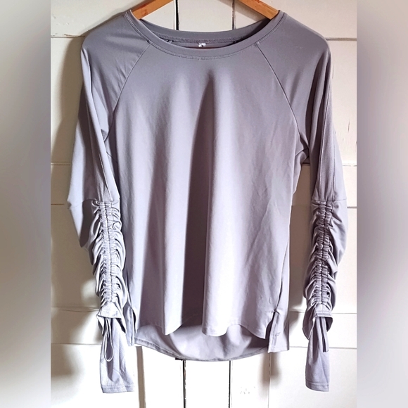 Fabletics Women's Cashel Adjustable Long Sleeve Grey Activewear Top | Large - Picture 6 of 9
